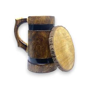 Chope à bière en bois écologique avec couvercle Tasse rustique faite à la main au meilleur prix - Product Image 1