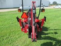 Tracteur à roues Massey Ferguson 1GC.25 2018, 25 CV, 4 roues motrices, pour moteur et boîte de vitesses |   Compact, puissant et prêt pour l'exportation