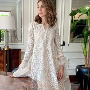 Robe d'été en organza de créateur avec travail en porcelaine lourde Nouveau spécial été Vêtements indiens et pakistanais avec Dupatta - Product Image 1