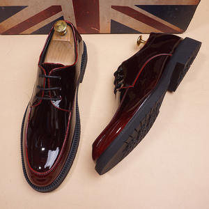 Zapatos de charol brillante para hombre, versión coreana, con punta personalizada, estilo casual de negocios, con tacón oculto y plataforma. - Product Image 4