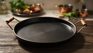 กระทะเหล็กทำมือสไตล์ชนบท – กระทะซาจแบบตุรกี ด้ามจับไม้ - Product Image 2