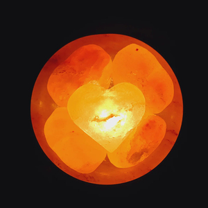 Lámpara de sal del Himalaya natural 100% con forma de flor personalizada Base de madera de diseño tallado único - Product Image 2