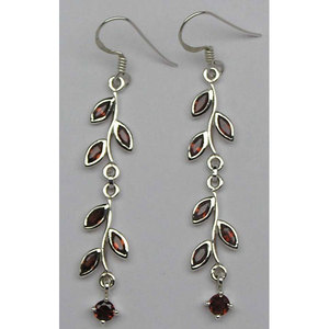 Pendientes de Plata de Ley 925 con Granate Natural para Mujer, Shah Gems, Accesorio de Moda - Product Image 1