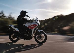 Alta calidad para 2025 Moto Morini X-Cape Carrara Adventure Tou/ring motocicleta con 2 años de garantía listo para enviar ahora - Product Image 2