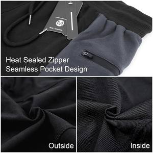 Vente en gros de shorts d'entraînement doublés en polaire pour hommes 100% coton, motif solide, coupe confortable pour le fitness, le sport, tenue décontractée avec patch logo - Product Image 5