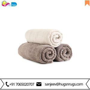 Toalla de baño de calidad superior suave Toalla de baño de diseño súper absorbente para uso en el baño en la India - Product Image 3