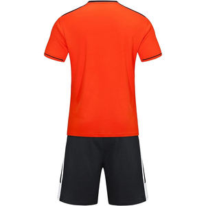 Maillot de football personnalisé pour hommes en polyester avec logo brodé et nom d'équipe – Tenue de football pour garçons - Product Image 6