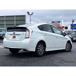 Toyota Prius S Hatchback Hybride Essence-Électrique 2014 Sièges en Cuir Caméra Arrière - Product Image 3