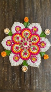 Tapis Rangoli décoratif T Light Bougeoir pour Ganpati Décoration Belle Kolam pour le sud de l'Inde Toile de fond de mariage - Product Image 5