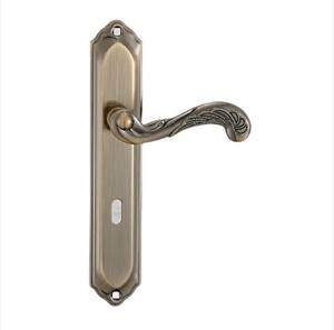 โลหะผสมสังกะสียุโรปทองป้องกันการโจรกรรมล็อคประตูห้องไม้ล็อคประตูห้องนอนลูกบิดประตูย้อนยุค - Product Image 3