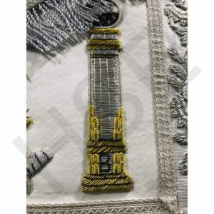 Tablier de Maître Maçon de la Franc-Maçonnerie avec l'Œil Tout-Voyant et les Deux Piliers, brodé à la main en fil d'or, en cuir d'agneau blanc - Product Image 2