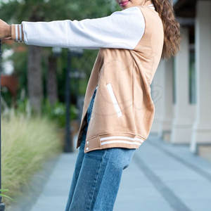 Chaqueta Letterman de alta calidad para mujer, chaqueta Letterman de gran tamaño, chaqueta Letterman de Material duradero - Product Image 5