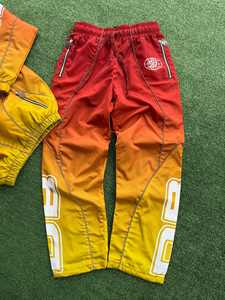 Venta al por mayor personalizado Zip up Nylon forro reflectante chaqueta y pantalones Jogger gimnasio conjuntos chándal Unisex chándal hombres - Product Image 5