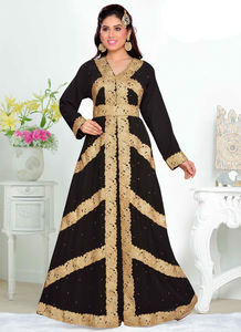 ชุดคาฟตันผ้าจอร์เจียอิสลามปักสีดำ - Product Image 3