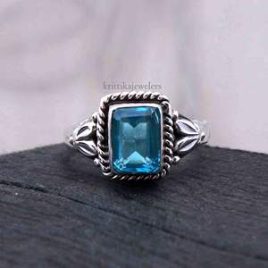 แหวนเงินแท้ทำด้วยมือ925พลอยบุษราคัมสีฟ้าเครื่องประดับสำหรับสตรีตัดขอบมรกตคุณภาพสูงตามสั่ง - Product Image 3