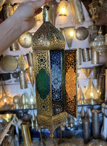 Lanterne à bougie en laiton en vente chaude, couleur vintage audacieuse, faite à la main, écologique, pour la décoration de la maison de Pâques, intérieurs haut de gamme, zones de méditation - Product Image 5