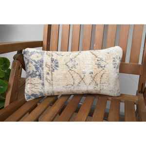 Almohada de lana de retazos Beige Kilim, cojín decorativo de 8x16 pulgadas con patrón de hojas esponjosas Vintage para sofás - Product Image 1