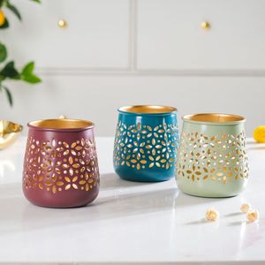 Portavelas de huracán de metal para decoración de bodas, agrega estilo y clase de lujo a las mesas de recepción y espacios de ceremonia - Product Image 3