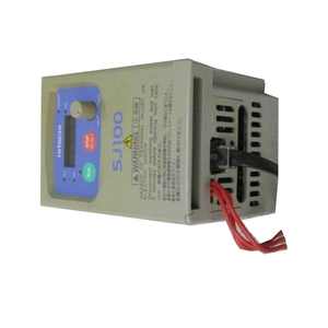 Hitachi SJ100-004NFE инвертор для использования в промышленной автоматизации/ЧПУ и различных отраслевых функциях - Product Image 2