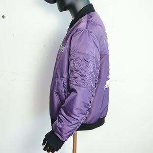 Chaqueta de bombardero personalizada de satén para hombre de béisbol universitario con bordado personalizado para hombre - Product Image 5