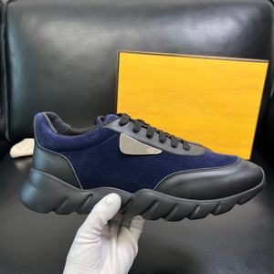 Chaussures tendance pour hommes de qualité supérieure, au style rétro et en cuir de haute qualité avec empiècements en daim - Product Image 4