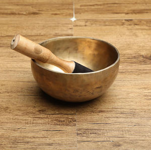 Cuencos Cantores de Acero Inoxidable Pulido de Diseño, Larga Duración, Hechos a Mano en Tibet, para Meditación, Yoga, Sanación con Sonido, Sonido Sostenido - Product Image 5