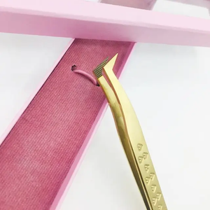 Pince à cils dorée avec logo personnalisé 45 75 Pince à cils à 90 degrés Pince à épiler à pointe en fibre - Product Image 1