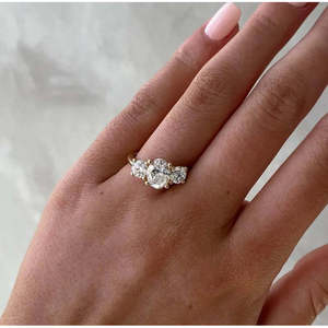 Anillo de Compromiso con Diamante Ovalado Cultivado en Laboratorio, Certificado IGI, 2.10 Quilates, en Oro Blanco VS, Certificado EF - Product Image 3