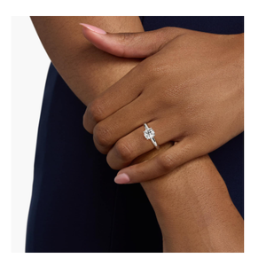 Bague de fiançailles en argent Vintage Premium Designer pour femmes haute brillance élégante bande de diamant accessoire de bijoux à la mode - Product Image 4