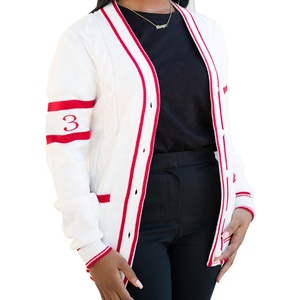 Cardigan en acrylique à manches longues de la sororité Delta Sigma Theta, blanc et rouge, avec écusson brodé, col en V, boutonné, tricoté, vêtement grec - Product Image 6