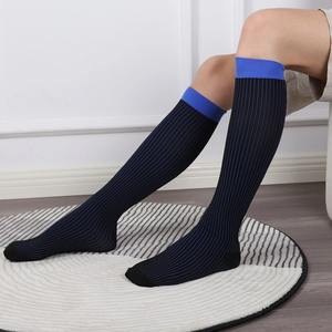 Calcetines atléticos de compresión para hombre, calcetines de fútbol prearrugados, calcetín de fútbol largo arrugado - Product Image 2