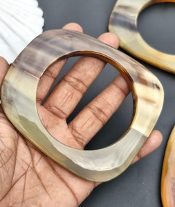 Couleur naturelle véritable corne de buffle naturelle laquée Bracelet corne Bracelet Bracelet cadeau pour femme empilable Bracelet cadeau agate - Product Image 2