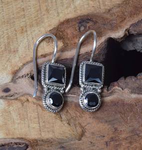 Boucles d'oreilles en argent sterling 925 avec onyx noir plaqué or crochet de pierres précieuses à la mode bijoux cadeau de fête pour la Saint-Valentin - Product Image 3