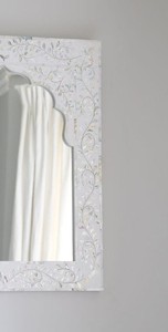 Miroir mural incrusté de nacre fait à la main Accent de maison de luxe pour chambres et salons contemporains - Product Image 3