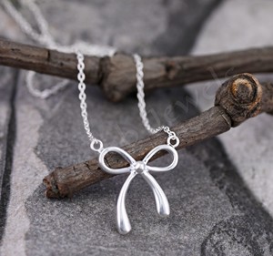 2025 haute qualité en argent Sterling lunette réglage arc collier minuscule délicat plaqué nœud papillon pendentif 12x15mm mignon bijoux fabriqués en inde - Product Image 5