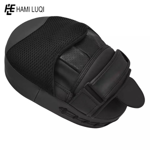 Gants de boxe professionnels noirs 8oz pour enfants coussinets d'entraînement en cuir PU respirants absorbant les chocs - Product Image 2