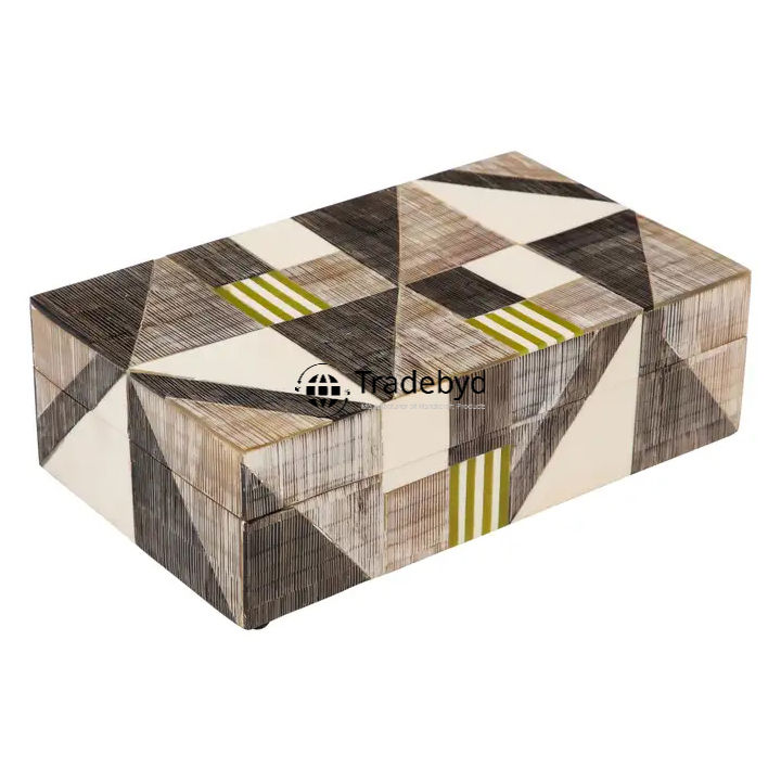 Available in different Colors