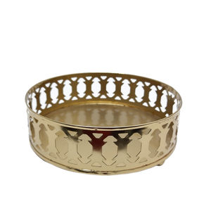 Plateau de service de forme ronde en métal de vente chaude en couleur or pour les hôtels et les restaurants plateau de service de nourriture de table fait à la main - Product Image 1