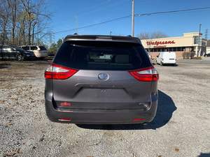 Usado, 2018, para Sie-nna XLE, 3.5 Litros, V-6, Volante a la Izquierda - Product Image 3