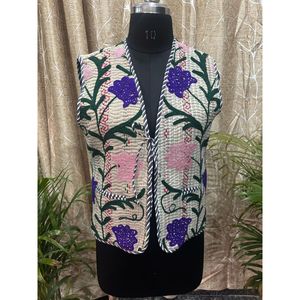 Chic Professional Outer Wear Chic Kantha Jacket with Embroidered Suzani Decoration Filled with Cotton - Product Image 2