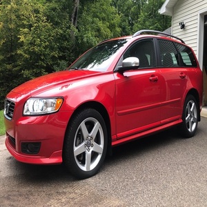 VOLVO V50 T5 AWD R-DESIGN 2010 d'occasion (conduite à gauche/droite) - Product Image 1
