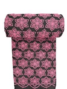 Tela de Algodón Peinado de Primera Calidad con Estampado Floral Negro para Colección de Ropa de Moda para Niñas, Disponible a Buen Precio - Product Image 3