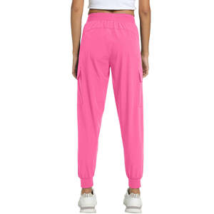 กางเกงคาร์โก้ลำลองผู้ชายเอวกลาง น้ำหนักเบา ทรงปกติ ระบายอากาศได้ดี มีกระเป๋าหลายช่อง สำหรับลุคทันสมัย เรียบหรู ในปี 2025 - Product Image 2