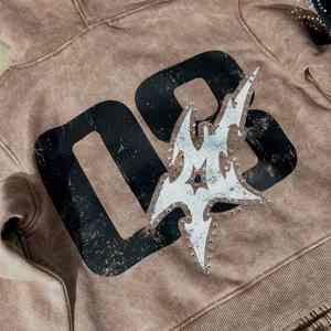 Chándal de Invierno con Capucha de Lujo Personalizado con Pedrería, Materiales de Algodón Premium y Ajuste Suave - Product Image 2