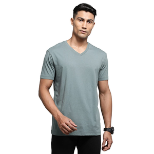 T-shirt col V pour homme, personnalisé par le fabricant BD, de haute qualité, couleur unie, manches courtes, coupe ajustée, respirant, tricoté, respectueux de l'environnement - Product Image 1