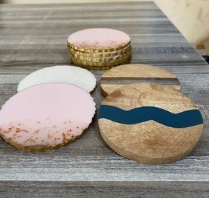 Dessous de verre en résine époxy en bois Dessous de verre en résine époxy et support en bois Bois massif de luxe écologique et résine époxy - Product Image 1