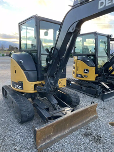 Mini-excavatrice John Deere 26G neuve, équipement puissant sur chenilles pour travaux agricoles, aménagement paysager, creusement de fossés et travaux de construction. - Product Image 4