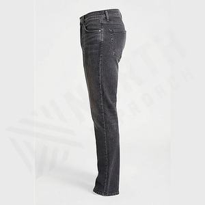 Pantalones Vaqueros de Mezclilla Ajustados con Bordado Desgastado y Color Desteñido Personalizados al por Mayor para Hombre, Estilo Urbano, Ajustados, con Pedrería, Personalizados al por Mayor - Product Image 3