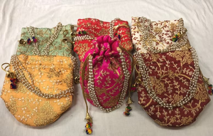 Sac à main indien brodé fait à la main pour femme, sac Potli avec cordon de serrage, cadeau de retour de faveur de mariage - Product Image 3