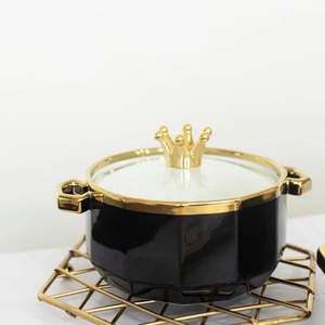 Cazuela elegante con acabado elegante, perfecta para mesa de comedor de cocina moderna y presentación de comida para eventos de La India - Product Image 1